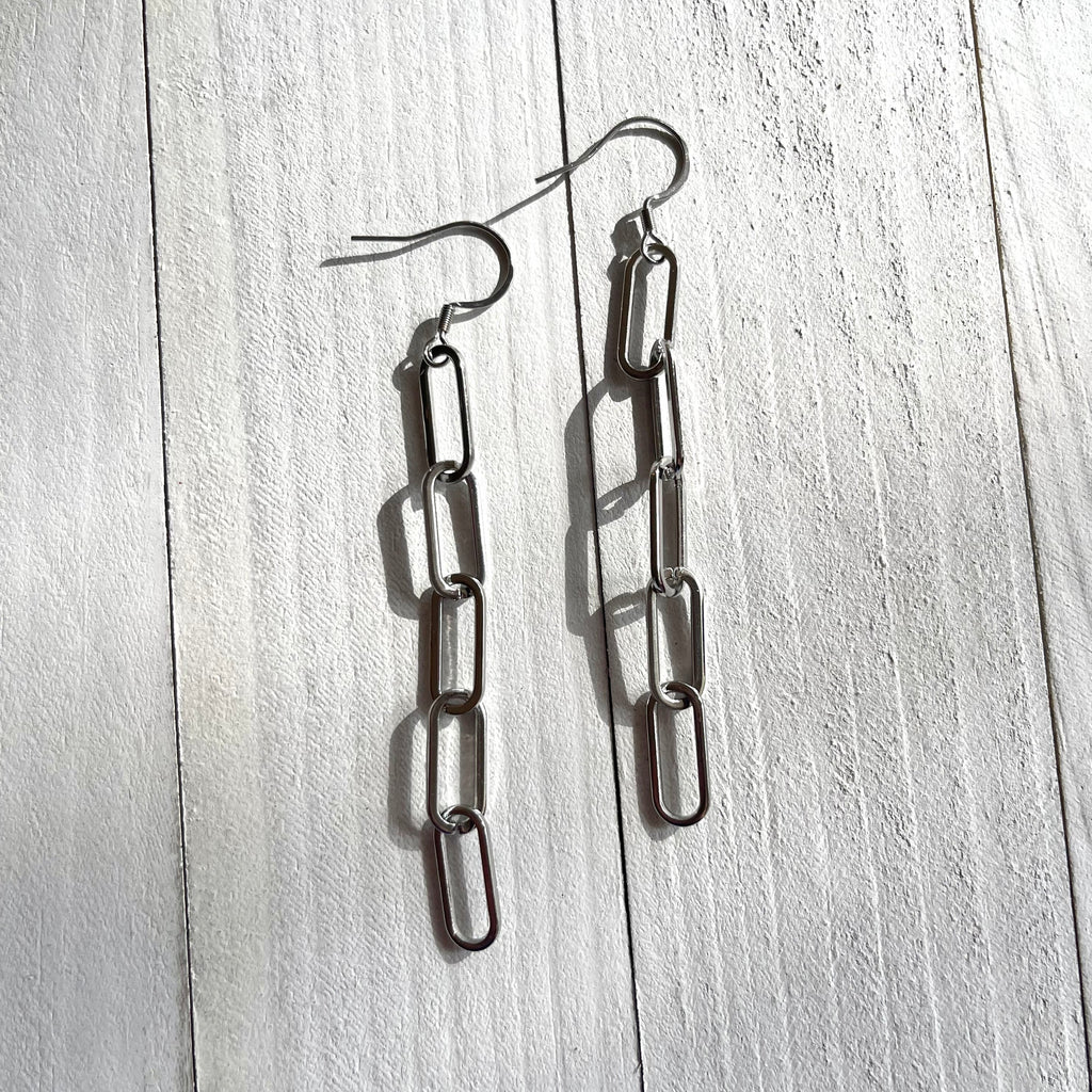 Handcrafted earrings with stainless steel. Paperclip chain.